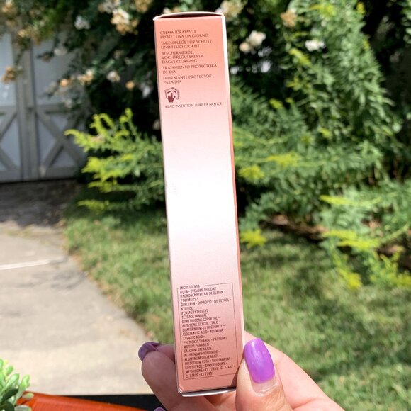 SHISEIDO The Skincare Day SPF Protective Moisturizer Travel Size - Picture 7 of 10